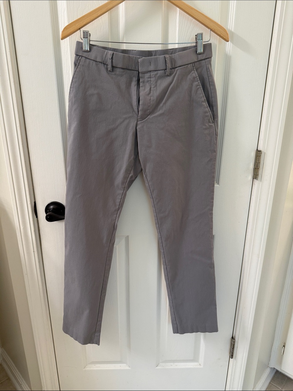 Tommy Hilfiger Men's Light Gray Slim Chinos